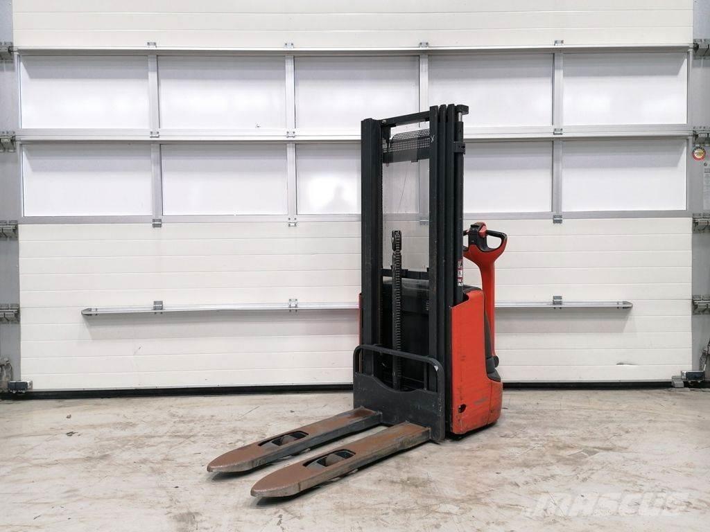 Linde L10 Gerbeur accompagnant