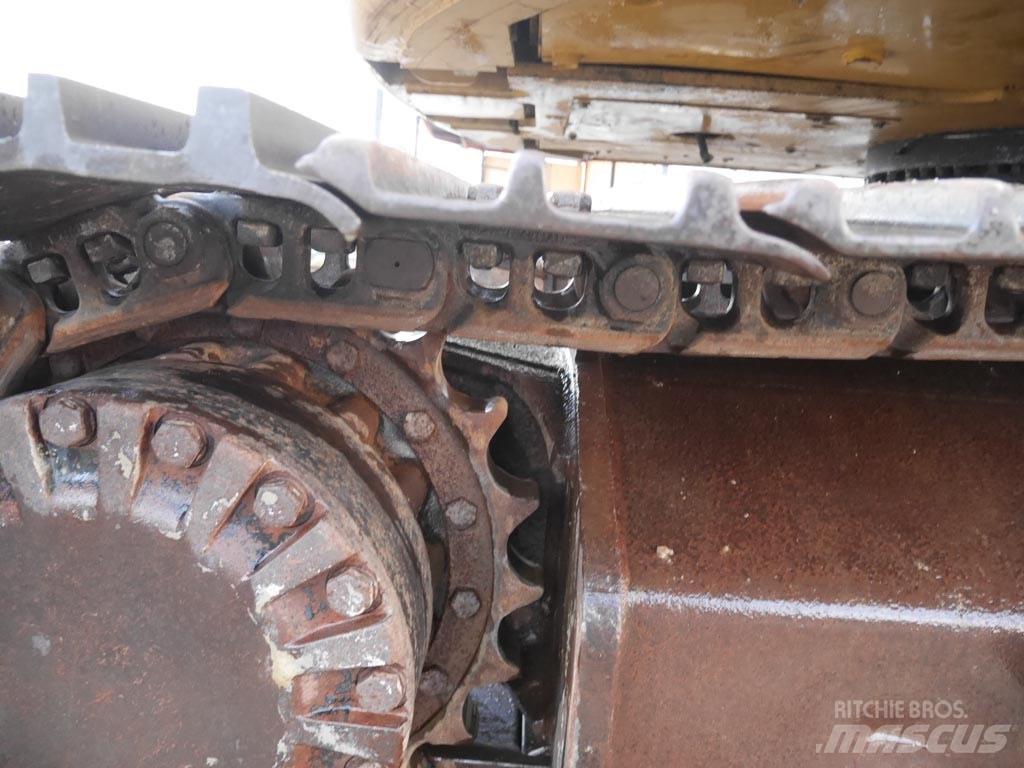 CAT 320D LRR Pelle sur pneus