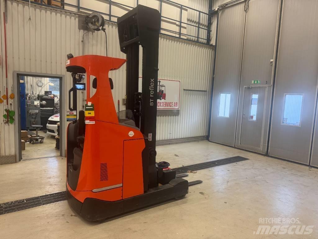 BT Toyota RRE 160 Chariot à mât rétractable