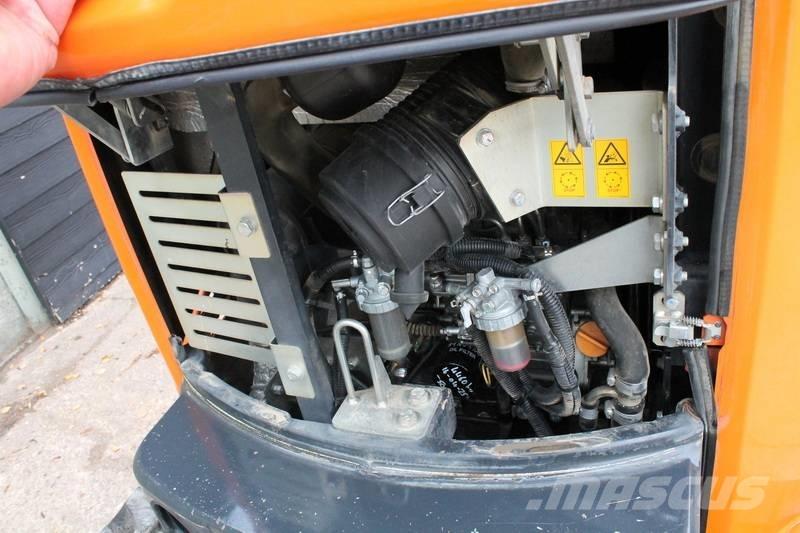 Hitachi ZX 26 U Mini pelle < 7t