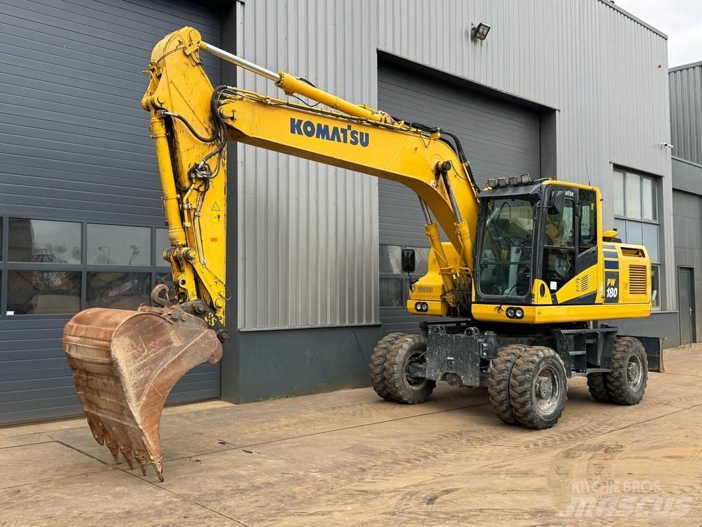 Komatsu PW180-11 Pelle sur pneus