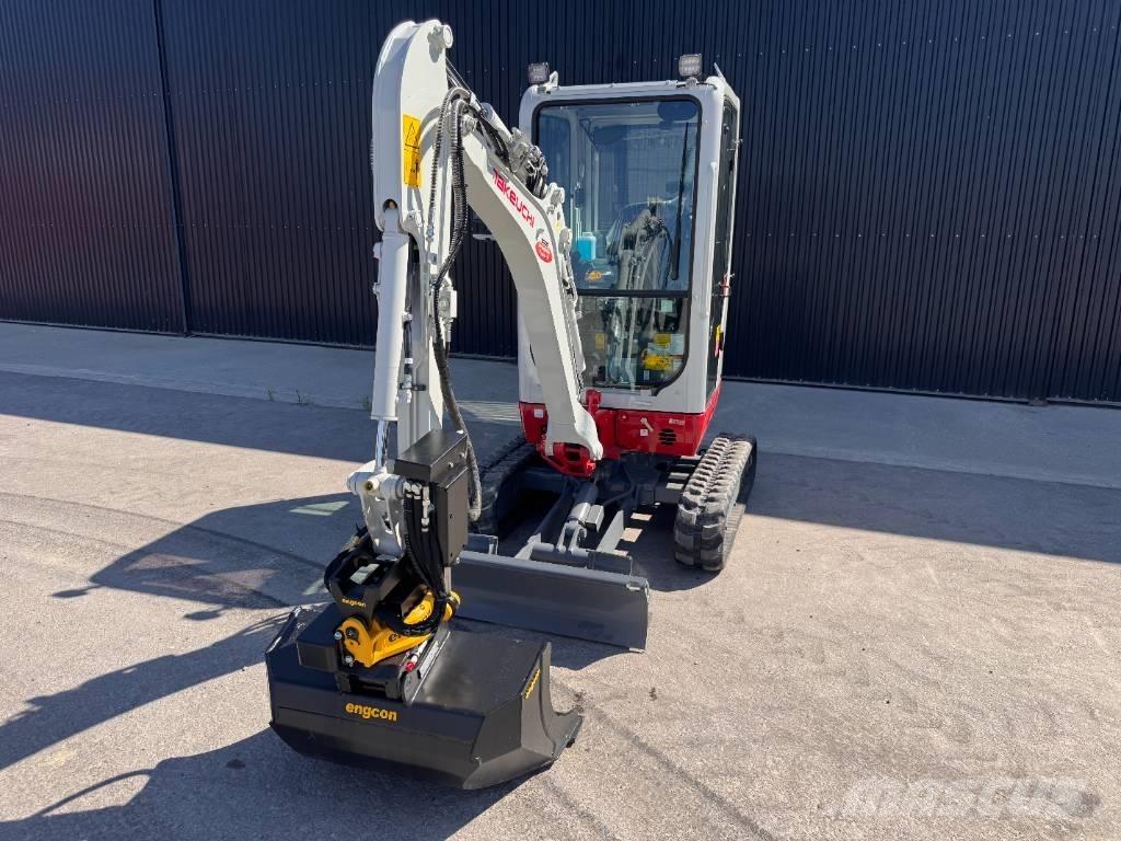Takeuchi TB 320 Mini pelle < 7t