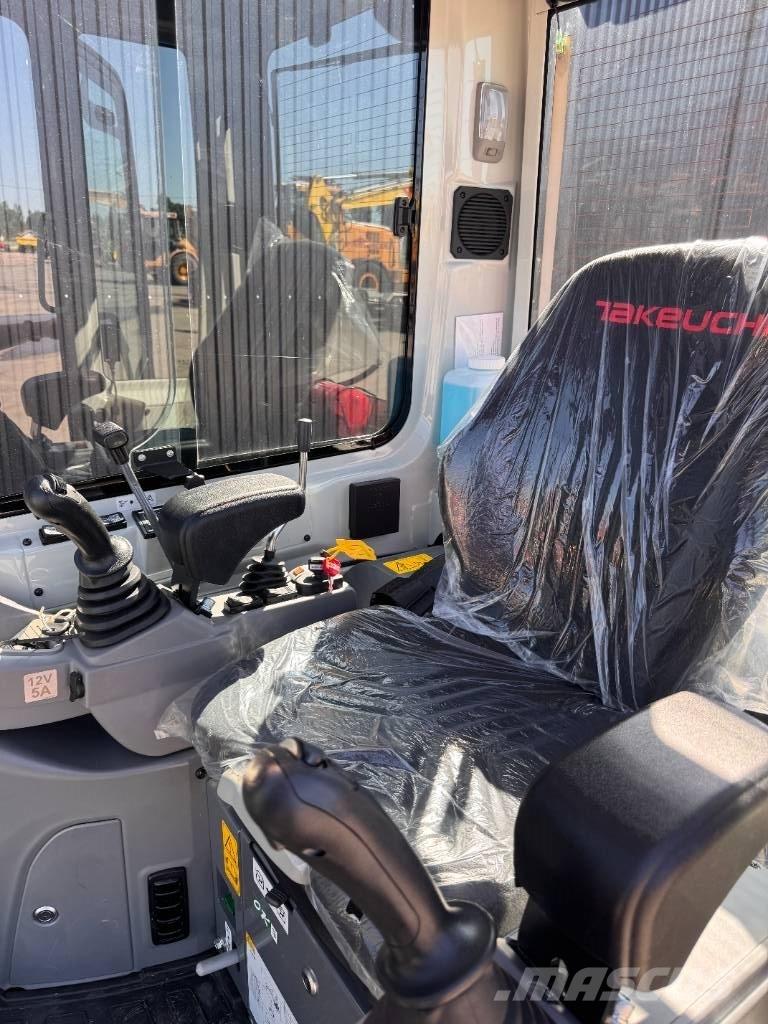 Takeuchi TB 320 Mini pelle < 7t
