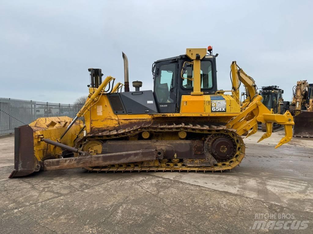 Komatsu D65EX-15 Bouteurs sur chenilles