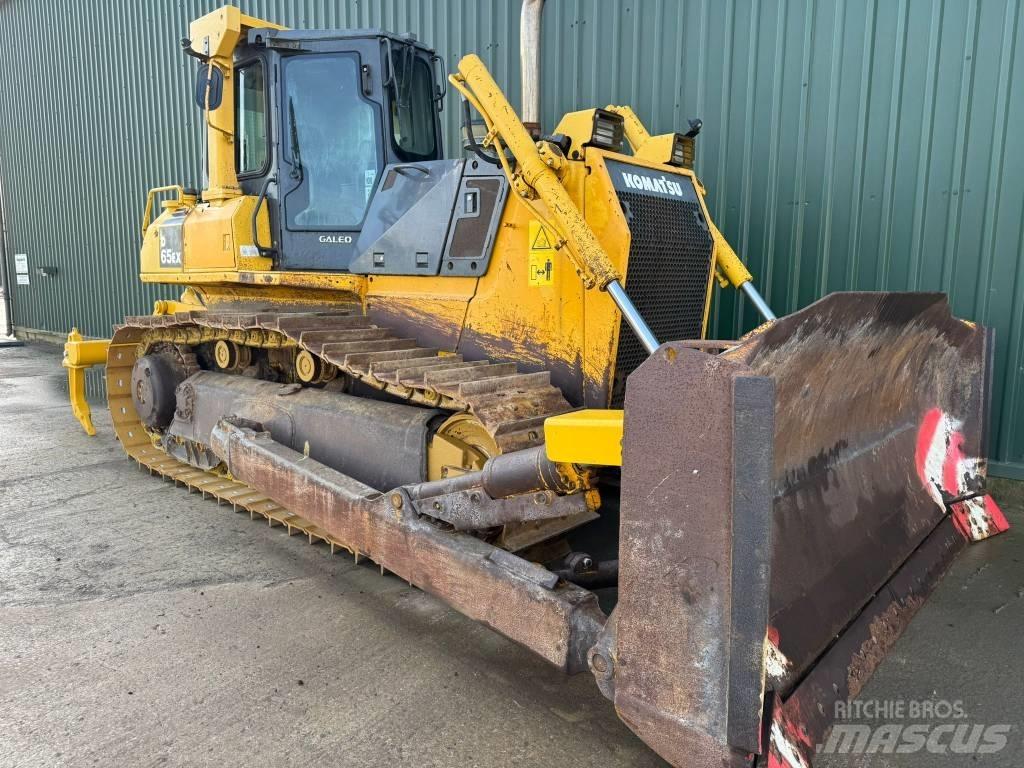 Komatsu D65EX-15 Bouteurs sur chenilles