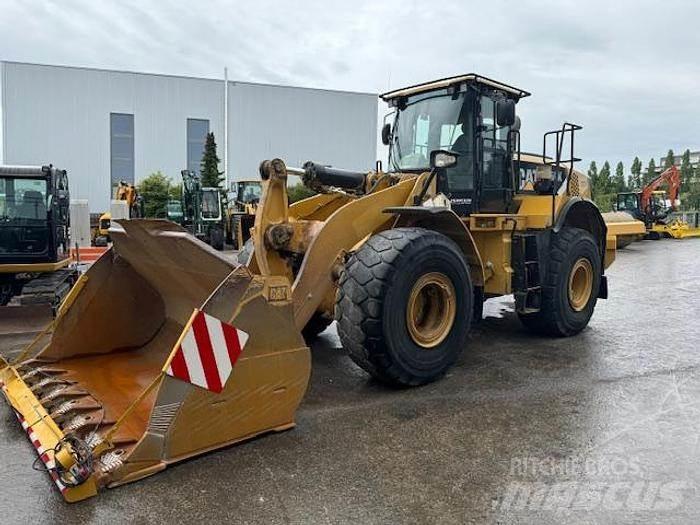 CAT 966K Chargeuse sur pneus
