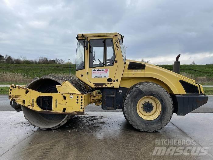 Bomag BW213DH-4 Rouleaux monocylindre