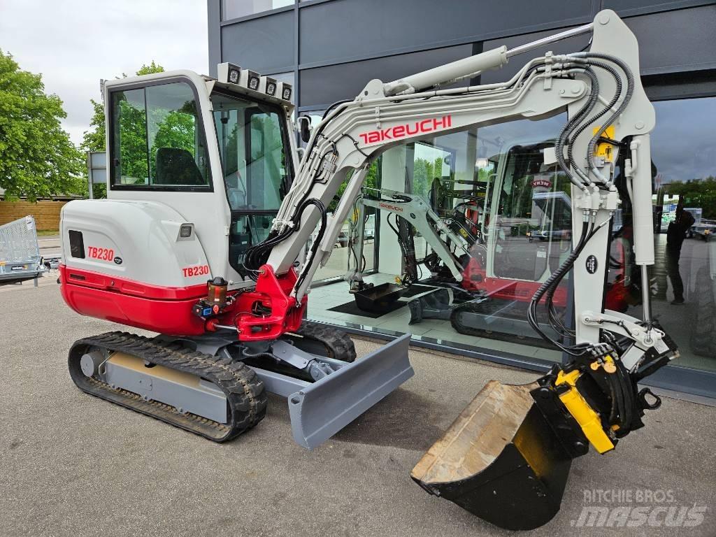 Takeuchi TB 230 Mini pelle < 7t