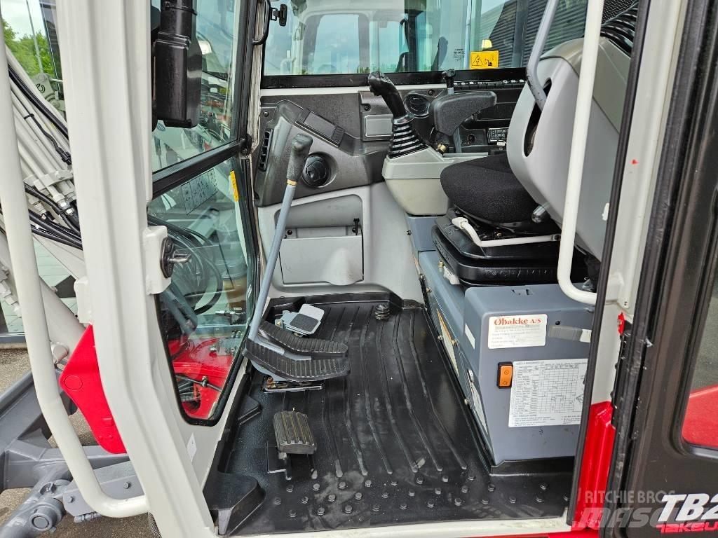 Takeuchi TB 230 Mini pelle < 7t