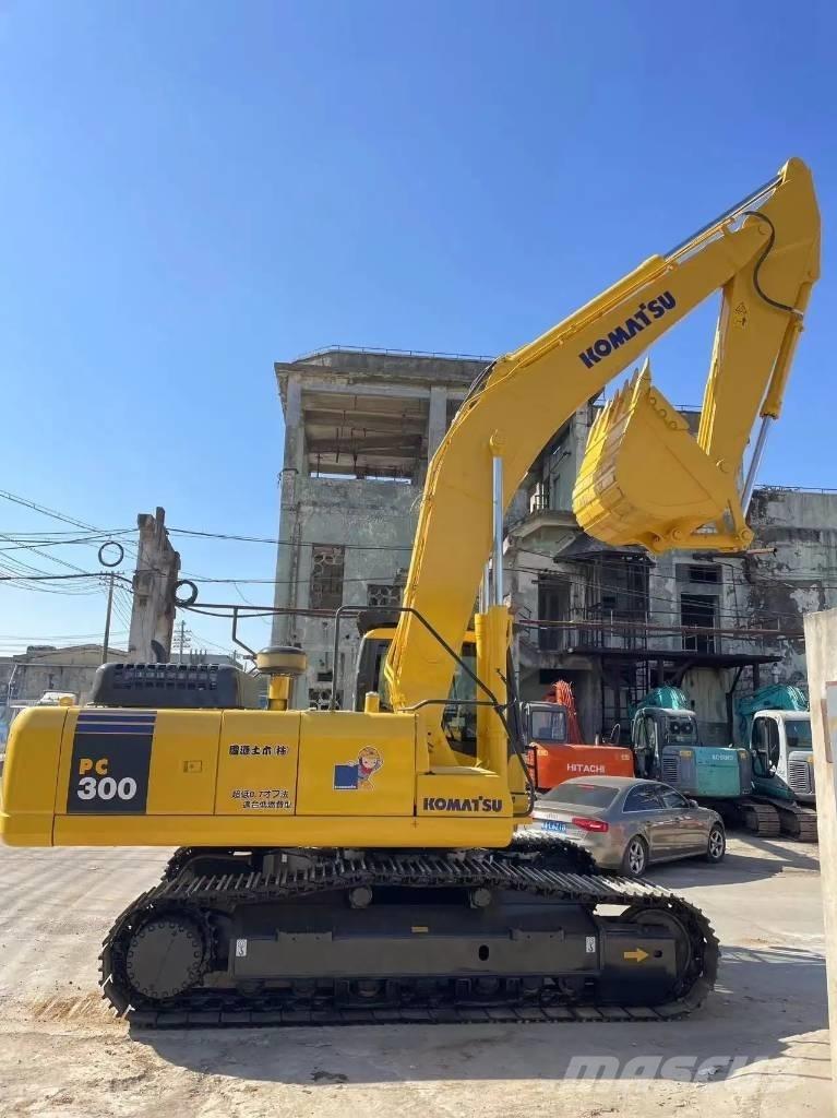 Komatsu PC 300 LC-7 Pelle sur chenilles
