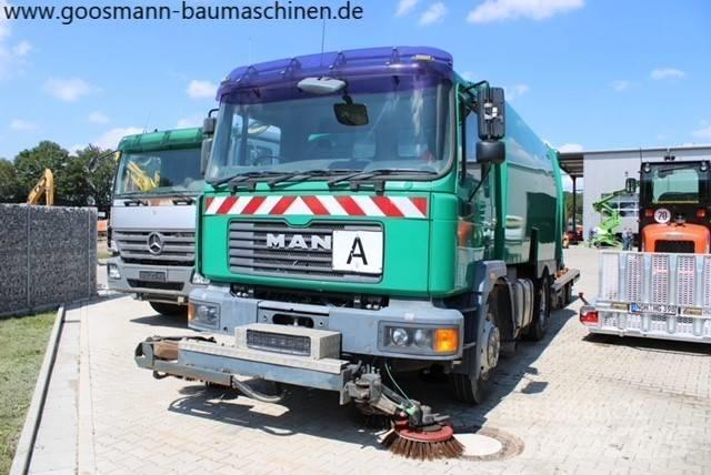 MAN M 2000 Camions et véhicules de voirie