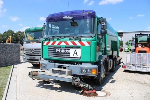 MAN M 2000 Camions et véhicules de voirie