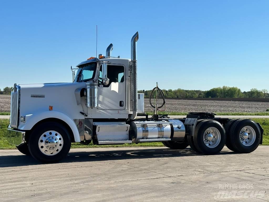 Kenworth W900 Tracteur routier