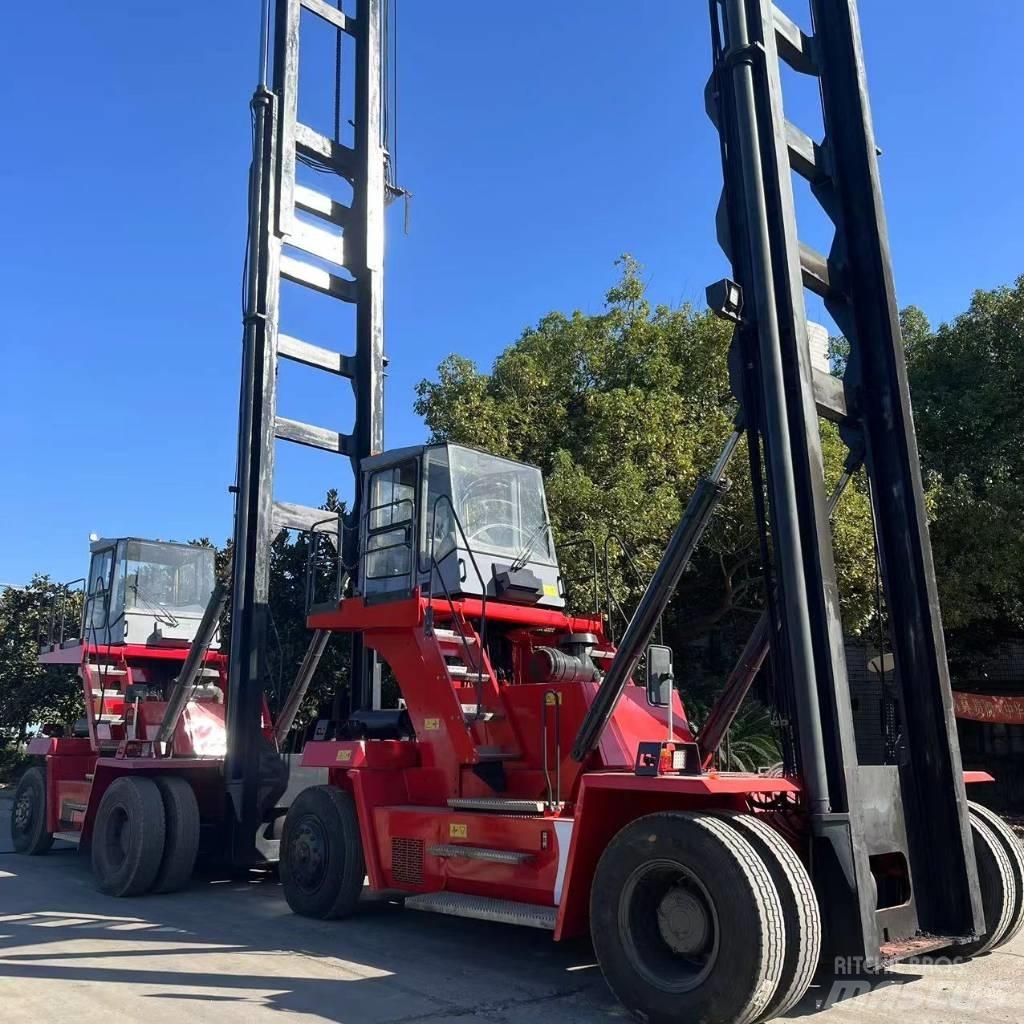 Kalmar DCE 80-45 E7 Chariot à mât rétractable