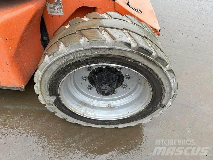 JLG E450AJ Autre nacelle élévatrice