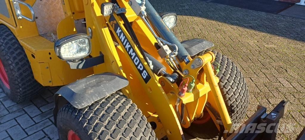 Knikmops KM 130 Mini chargeuse