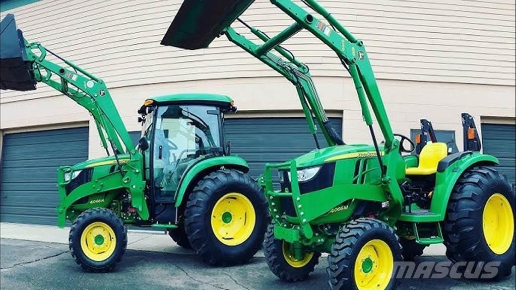 Komar TGY889 Tractopelle