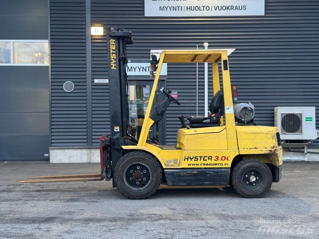 Hyster H3.00XM Chariots GPL