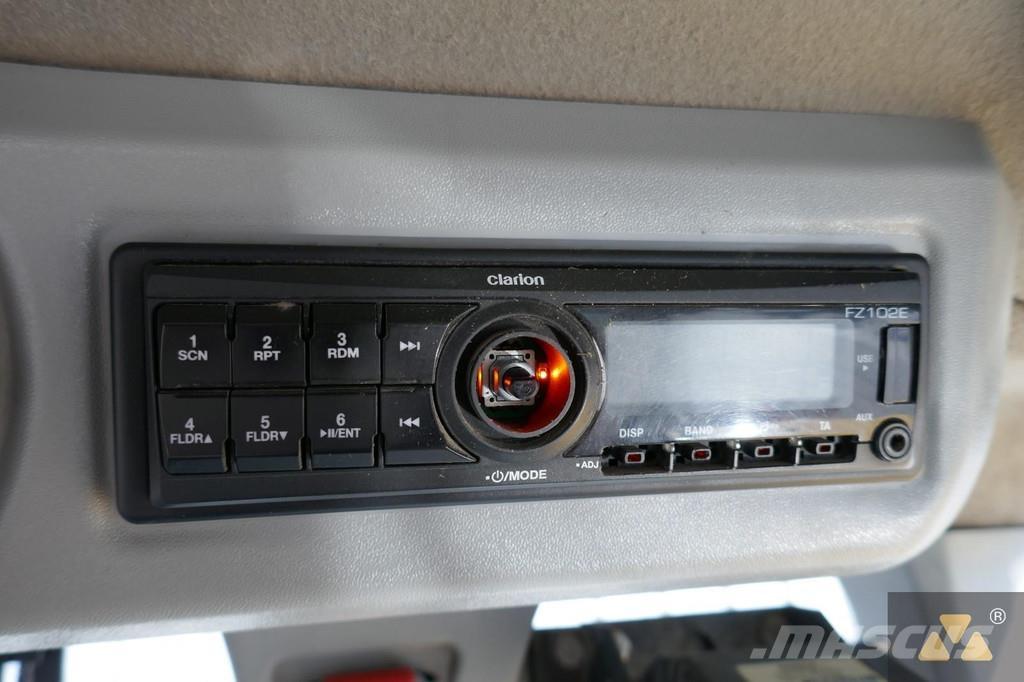 CAT 938M Chargeuse sur pneus