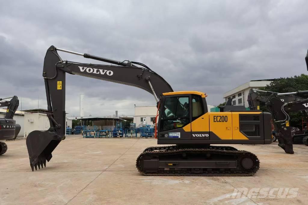 Volvo EC 200 Pelle sur chenilles