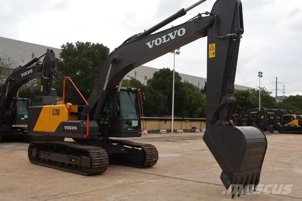 Volvo EC 200 Pelle sur chenilles