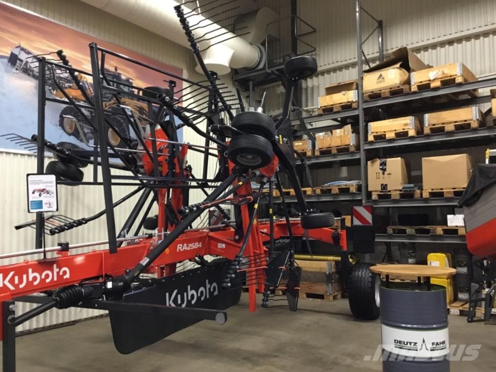 Kubota RA2584 Andaineur