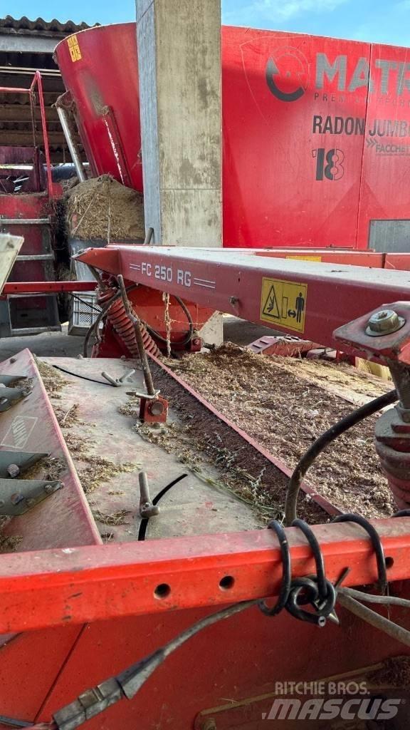 Kuhn FC 250 R G Faucheuse-conditionneuse