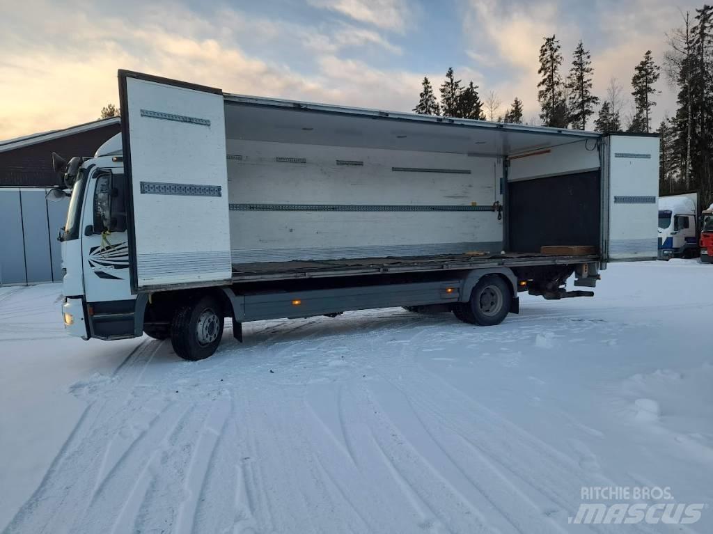 Mercedes-Benz Atego Camion Fourgon