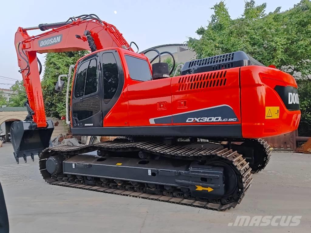 Doosan DX 300 LC-9C Pelle sur chenilles