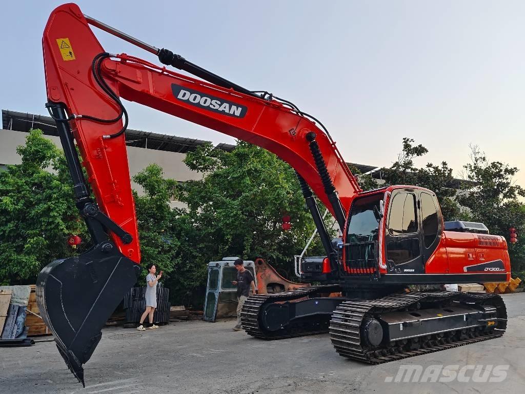 Doosan DX 300 LC-9C Pelle sur chenilles
