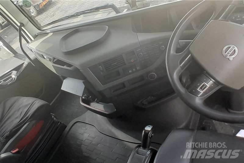 Volvo FH440 Autre camion