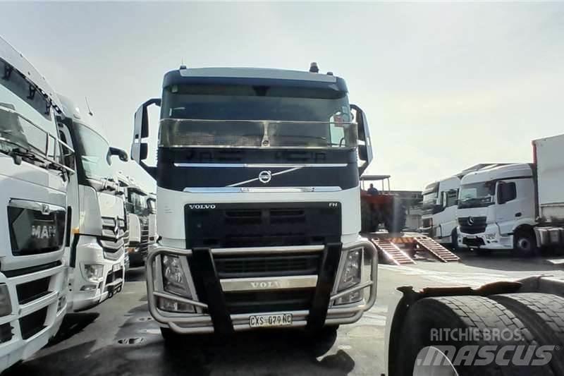 Volvo FH440 Autre camion