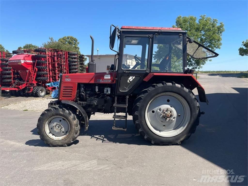 Belarus MTS 820 Tracteur