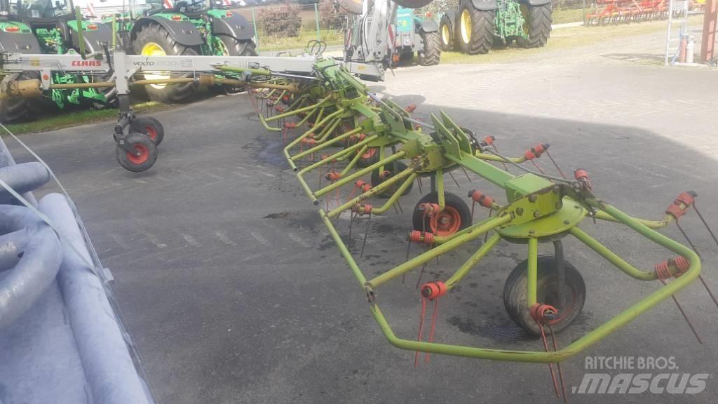 CLAAS VOLTO 1300 T Rateau faneur
