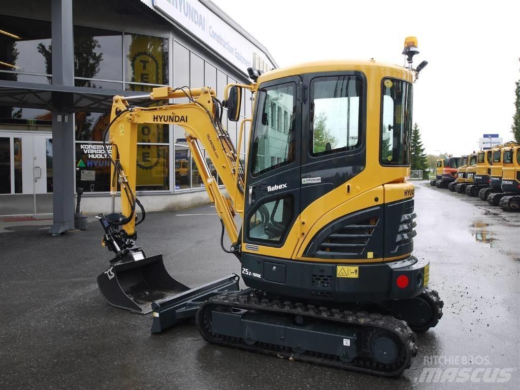 Hyundai R25Z-9AK Mini pelle < 7t
