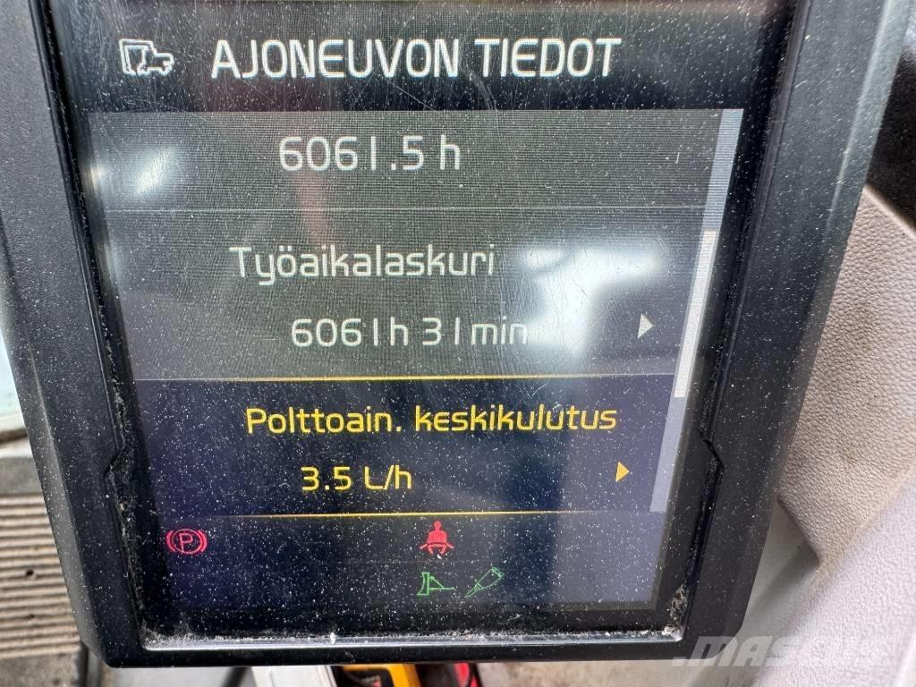 Volvo EW 60 E Pelle sur pneus