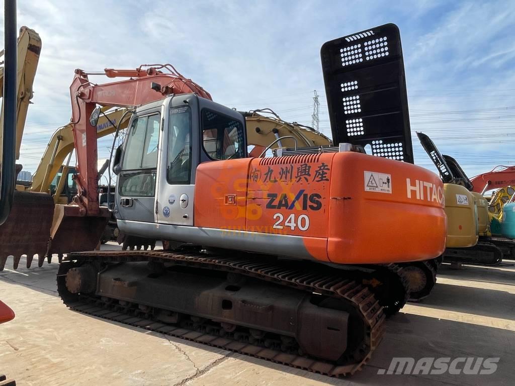 Hitachi ZX 240 Pelle sur chenilles