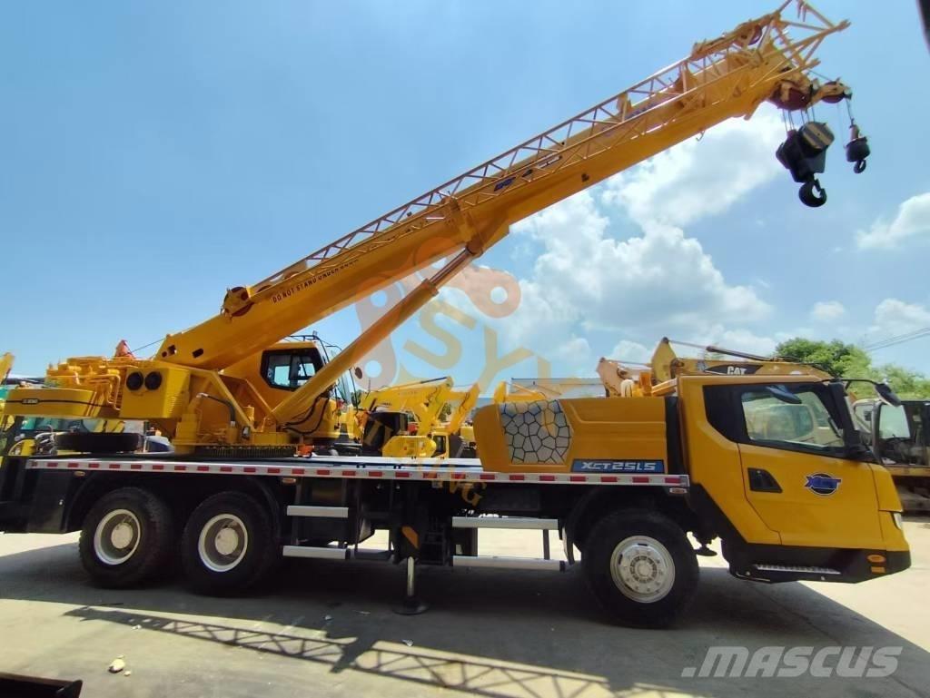 XCMG XCT 25 Grues tout terrain