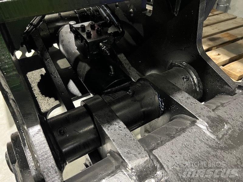  VH-BM SSG900S Grappin
