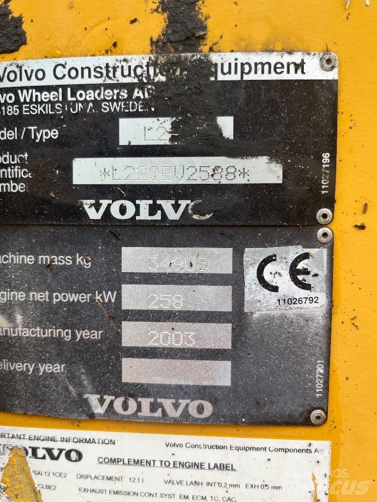 Volvo L 220 E Chargeuse sur pneus