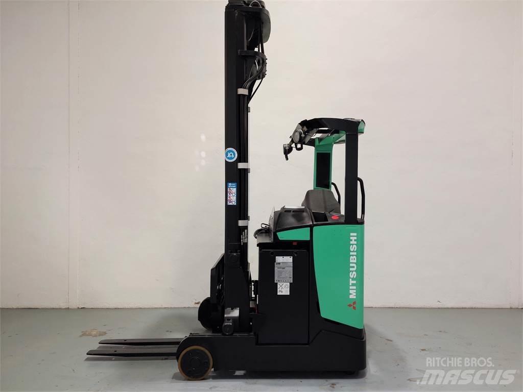 Mitsubishi RB14NH Chariot à mât rétractable
