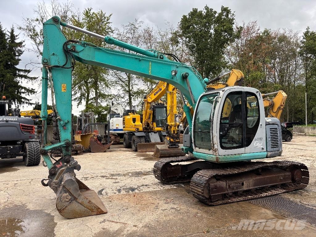 Kobelco SK 135 Pelle sur chenilles