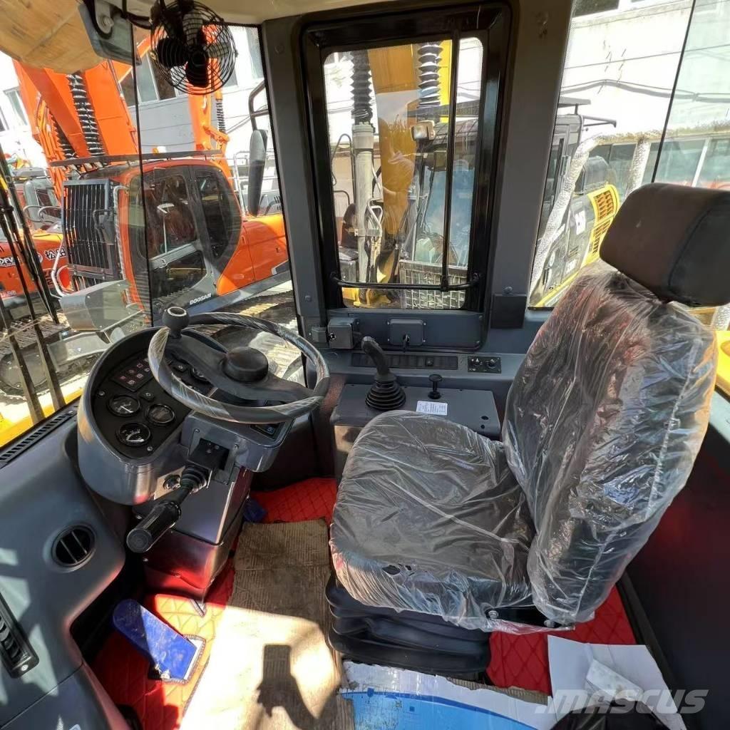 SDLG LG 958 L Chargeuse sur pneus