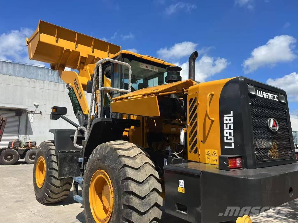 SDLG LG 958 L Chargeuse sur pneus