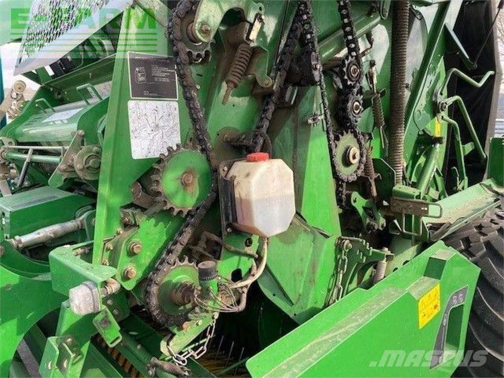 John Deere 960 Presse cubique
