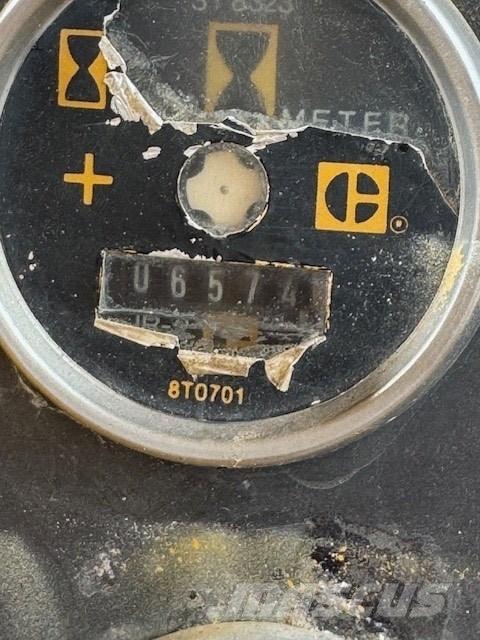 CAT D 6 D Bouteurs sur chenilles