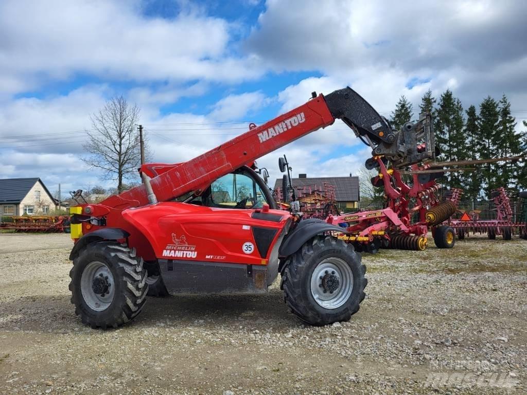 Manitou MT 835 Chariot télescopique