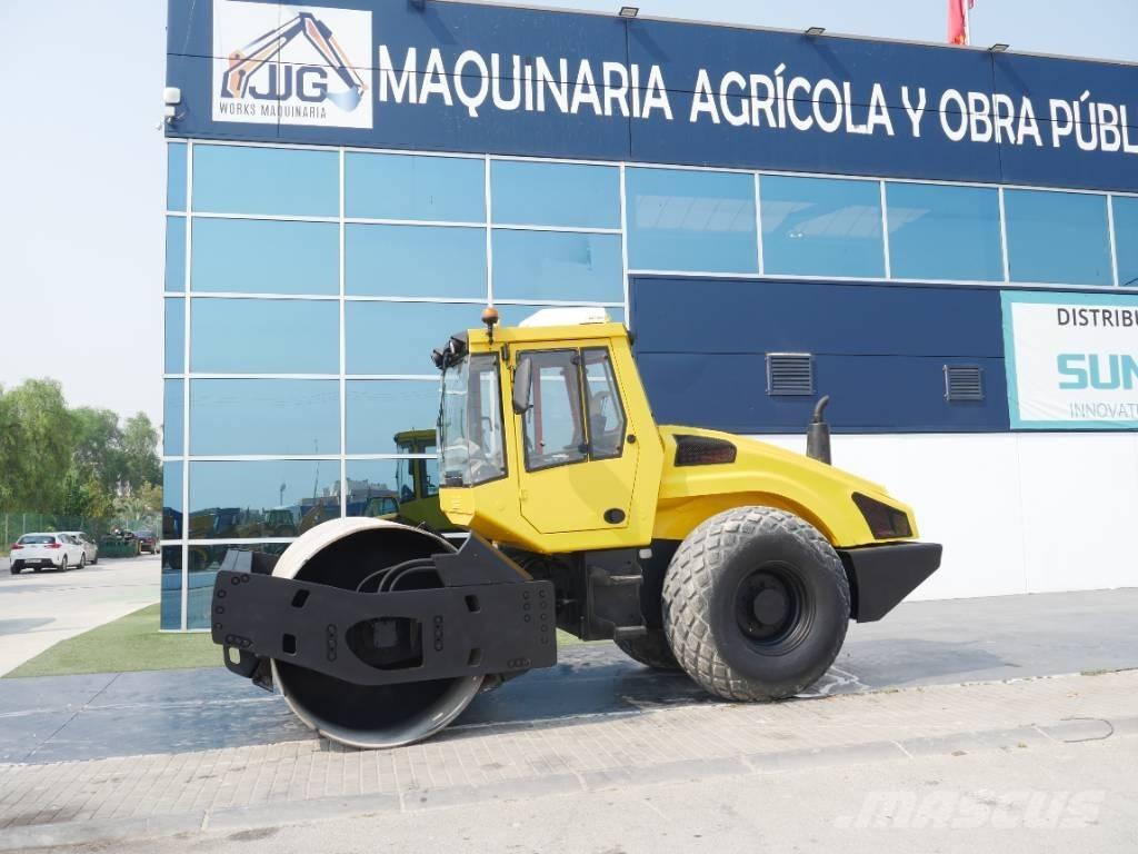 Bomag BW 211 D-4 Rouleaux tandem