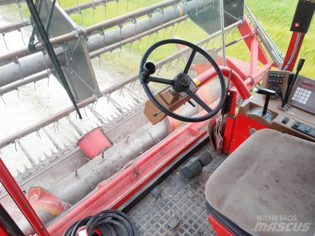 Dronningborg D7500 Moissonneuse batteuse