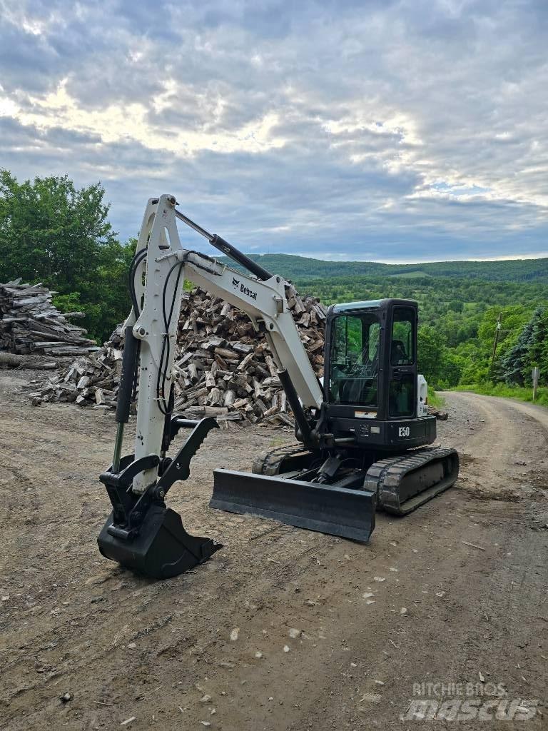 Bobcat E 50 Mini pelle < 7t
